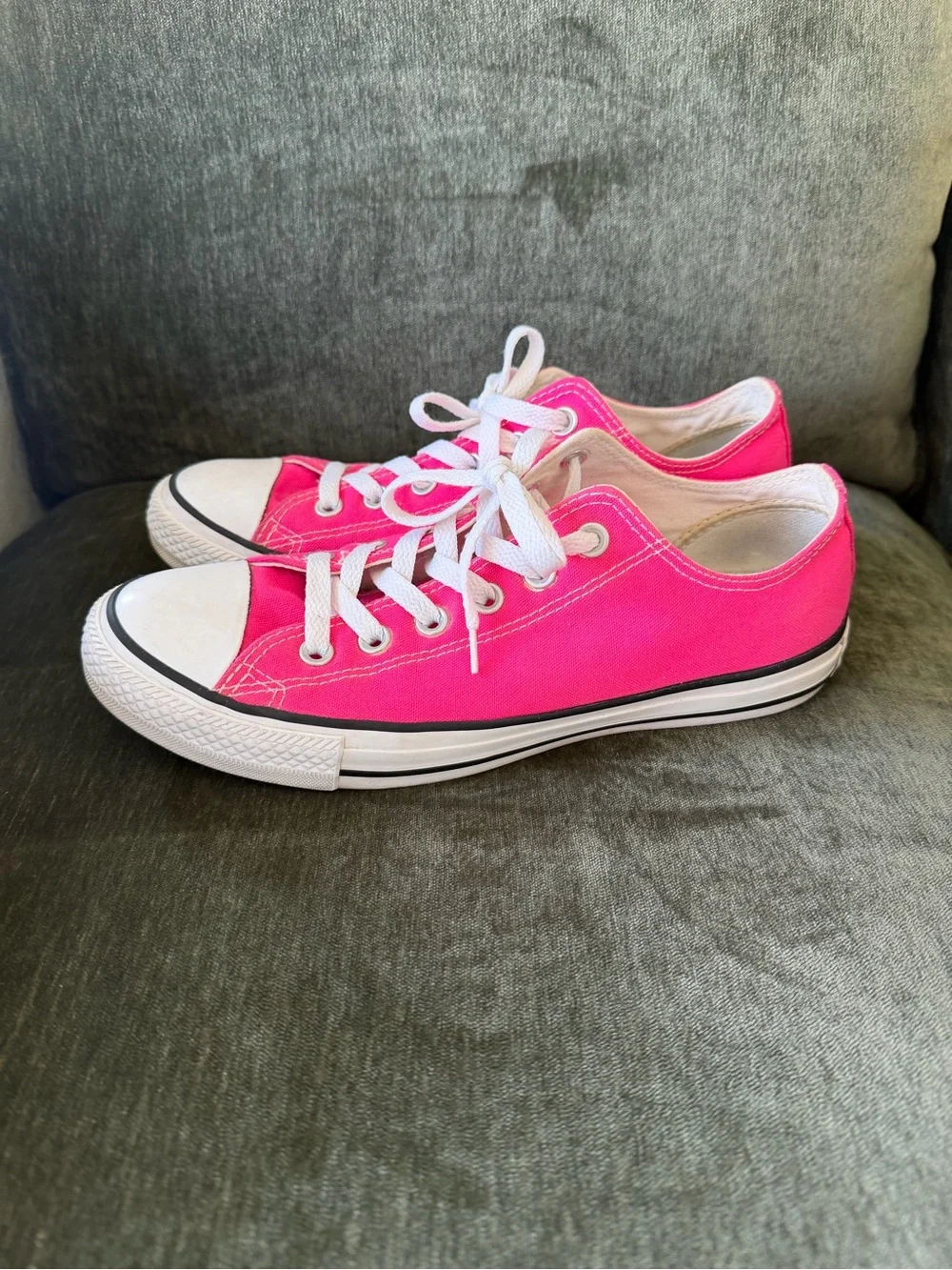 Converse Low Top Sneakers - Bright Pink and White - Picture 4 of 6
